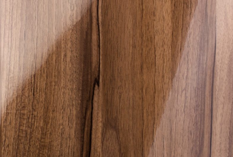 Фасад из плиты AGT High Gloss 18 мм, глянецевый, Орех милано-627 (односторонний) PUR